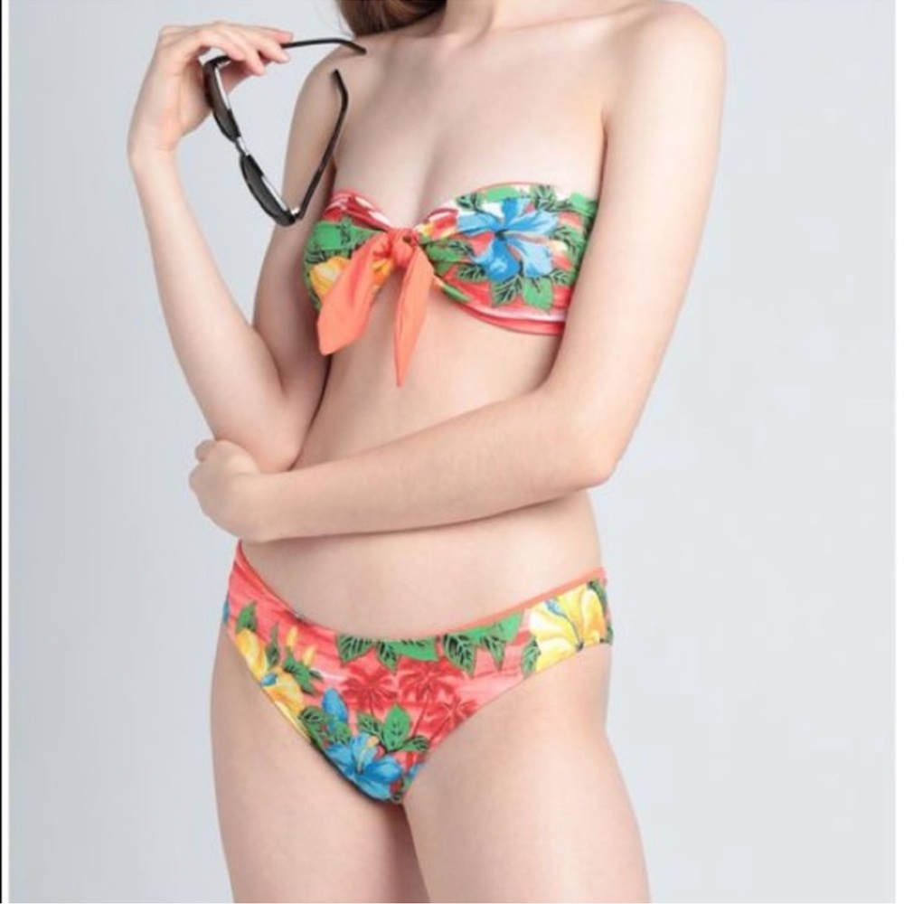 Sundek Bikini Top Size 38 Botton Size 40 Floral